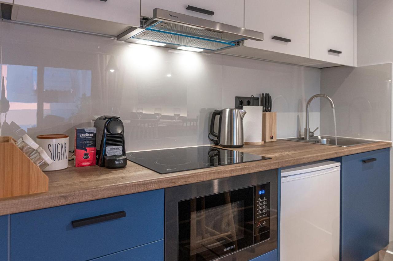 A&N Athens Luxury Apartments - Akadimou ภายนอก รูปภาพ